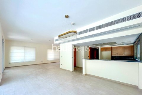 Villa en Jumeirah Park, Dubai, 4 dormitorios, 386 m², № 44792 - foto 4