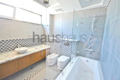 Villa en Jumeirah Park, Dubai, 4 dormitorios, 386 m², № 44792 - foto 10