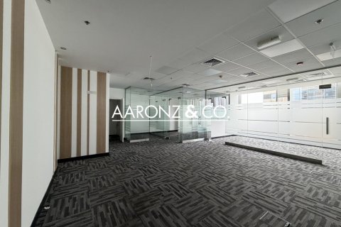 Снять в аренду офис в Dubai Media City, Дубай: 144м², № 102392 - фото 8