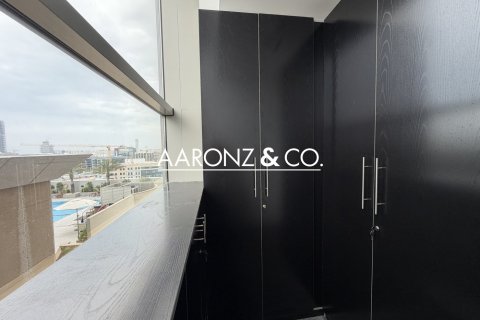 Снять в аренду офис в Dubai Media City, Дубай: 144м², № 102392 - фото 3