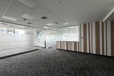 Снять в аренду офис в Dubai Media City, Дубай: 144м², № 102392 - фото 12
