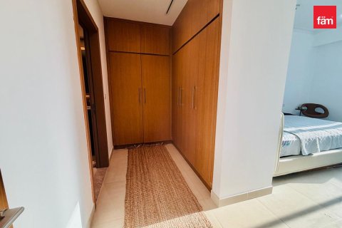 Appartement à The Hills, Dubai, 2 chambres, 134.1 m², № 141748 - photo 11