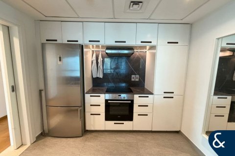 Apartment in Dubai Marina, Dubai 2 bedrooms, 127 sq.m. № 98826 - photo 7