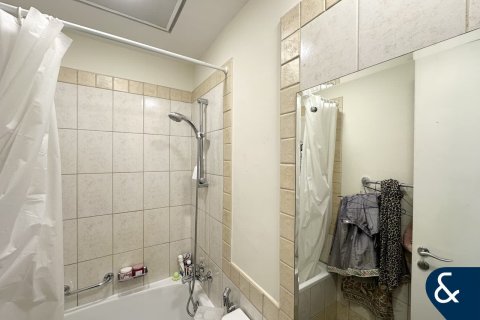 Снять в аренду виллу в The Springs, Дубай: 2 спальни, 157м², № 98824 - фото 15