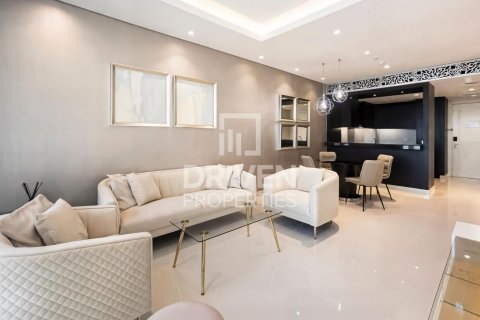 Apartamento en Damac Maison The Distinction, Downtown Dubai (Downtown Burj Dubai), Dubai, 1 dormitorio, 85.28 m², № 138280 - foto 2
