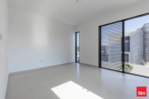 Villa en Dubai, 3 dormitorios, 180 m², № 84768 - foto 2