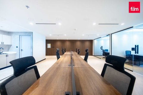 Bureau à Dubai, 70.8 m², № 84767