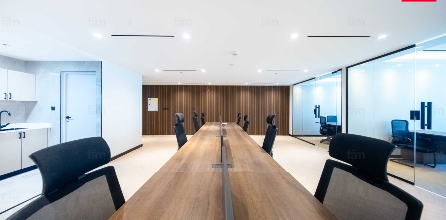 Bureau à Dubai, 70.8 m², № 84767