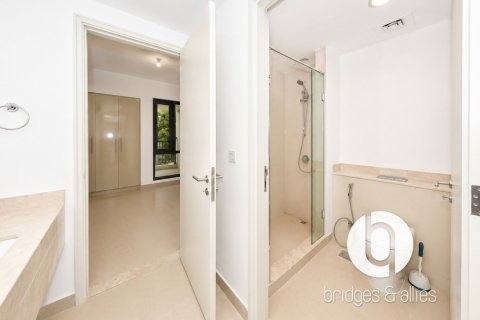 Снять в аренду виллу в Дубай Хилс Эстейт, Дубай: 4 спальни, 224м², № 123216 - фото 27