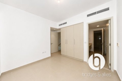 Снять в аренду виллу в Дубай Хилс Эстейт, Дубай: 4 спальни, 224м², № 123216 - фото 20