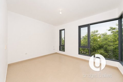 Снять в аренду виллу в Дубай Хилс Эстейт, Дубай: 4 спальни, 224м², № 123216 - фото 23