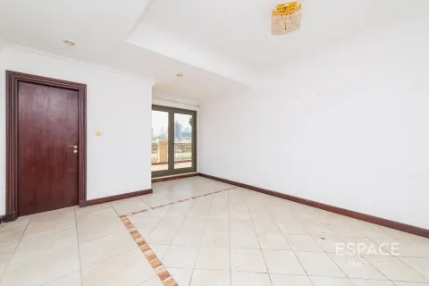 Снять в аренду виллу в Пальме Джумейре, Дубай: 5 спален, 496м², № 62300 - фото 15