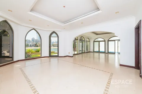 Снять в аренду виллу в Пальме Джумейре, Дубай: 5 спален, 496м², № 62300 - фото 5
