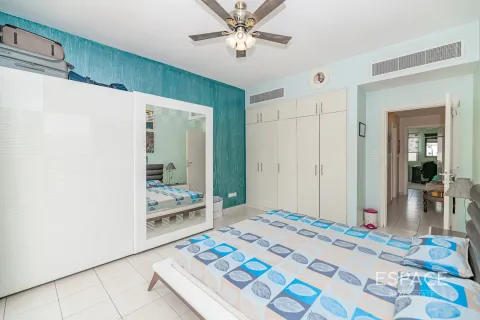 Снять в аренду виллу в Meadows, Дубай: 4 спальни, 563м², № 62299 - фото 10