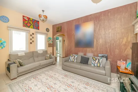 Снять в аренду виллу в Meadows, Дубай: 4 спальни, 563м², № 62299 - фото 19