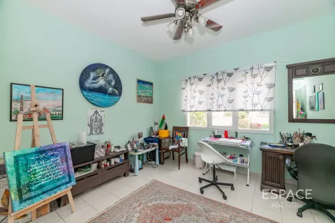 Снять в аренду виллу в Meadows, Дубай: 4 спальни, 563м², № 62299 - фото 15