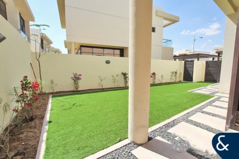 Villa à DAMAC Hills (Akoya by DAMAC), Dubai, 3 chambres, 190 m², № 75581 - photo 2