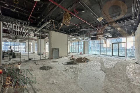 Propiedad comercial en Business Bay, Dubai, 999 dormitorios, 114 m², № 60976 - foto 3