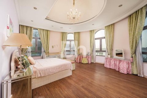 Снять в аренду виллу в Пальме Джумейре, Дубай: 5 спален, 1245м², № 56758 - фото 12