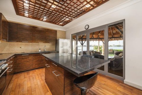 Снять в аренду виллу в Пальме Джумейре, Дубай: 5 спален, 1245м², № 56758 - фото 23