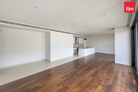 Снять в аренду квартиру в Аль-Васле, Дубай: 3 спальни, 215.8м², № 55237 - фото 2