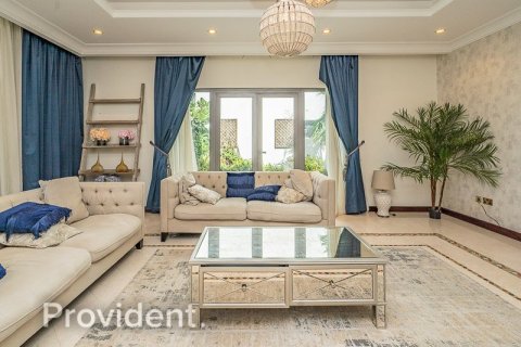 Villa in Palm Jumeirah, Dubai 4 bedrooms, 622.4 sq.m. № 2642 - photo 10