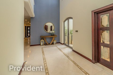 Villa in Palm Jumeirah, Dubai 4 bedrooms, 622.4 sq.m. № 2642 - photo 5