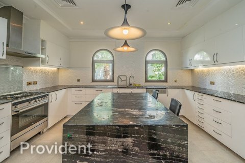 Villa in Palm Jumeirah, Dubai 4 bedrooms, 622.4 sq.m. № 2642 - photo 7