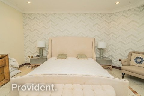 Villa in Palm Jumeirah, Dubai 4 bedrooms, 622.4 sq.m. № 2642 - photo 25