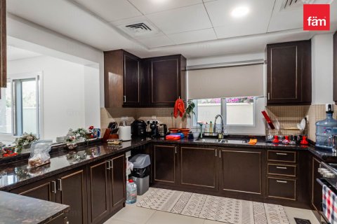 Townhouse in Dubai 3 bedrooms, 283.7 sq.m. № 91953 - photo 3