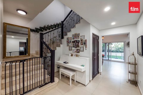 Townhouse in Dubai 3 bedrooms, 283.7 sq.m. № 91953 - photo 2