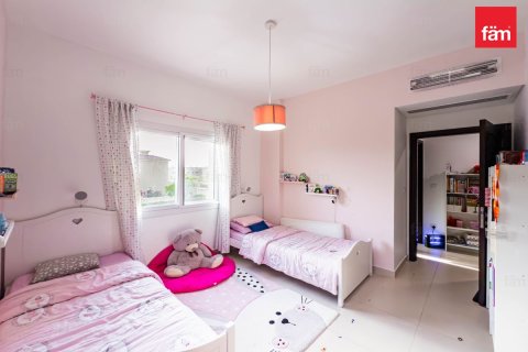 Townhouse in Dubai 3 bedrooms, 283.7 sq.m. № 91953 - photo 9