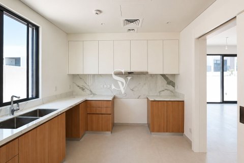 Townhouse in Jebel Ali, Dubai 4 bedrooms, 340 sq.m. № 114417 - photo 5