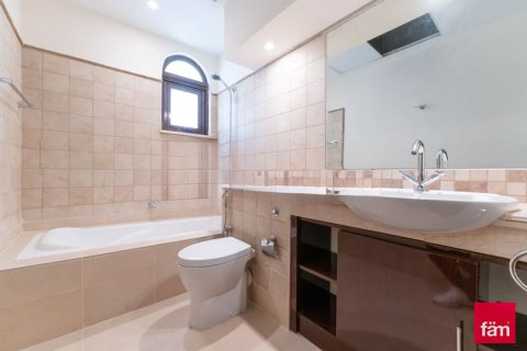 فيلا في دبي 5 غرف نوم , 790.4 م² رقم 5219 - صورة 20