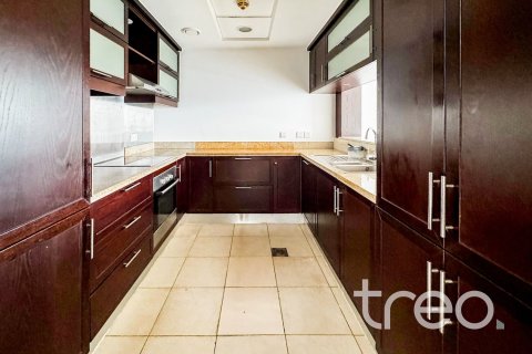 Apartamento en Burj Khalifa, Dubai, 2 dormitorios, 132.94 m², № 119971 - foto 6