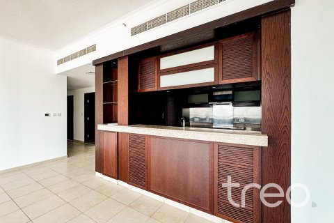 Apartamento en Burj Khalifa, Dubai, 2 dormitorios, 132.94 m², № 119971 - foto 4