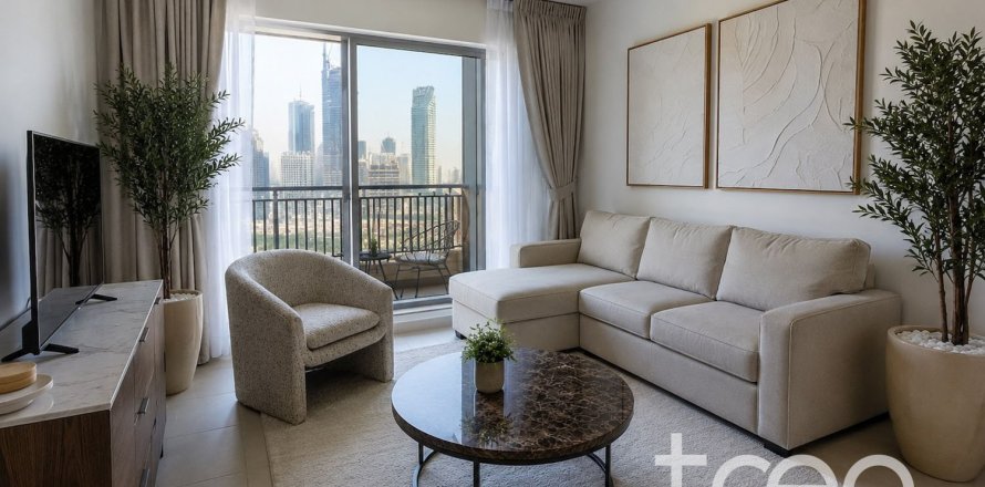 Apartamento en Burj Khalifa, Dubai, 2 dormitorios, 107.67 m², № 119976
