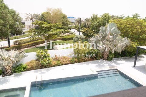Villa en Mohammed Bin Rashid City, Dubai, 6 dormitorios, 1581.09943446 m², № 70923 - foto 7