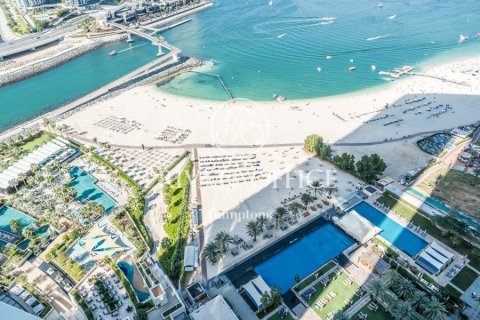 Apartamento en Jumeirah Beach Residence, Dubai, 2 dormitorios, 137.03006694 m², № 70921 - foto 24