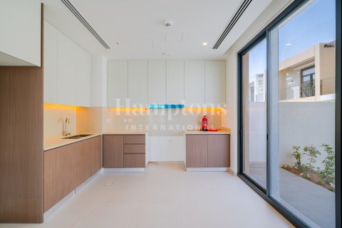 Adosado en Dubai South (Dubai World Central), Dubai, 4 dormitorios, 231.00981271 m², № 70922 - foto 18