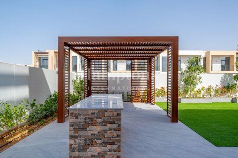 Adosado en Dubai South (Dubai World Central), Dubai, 4 dormitorios, 231.00981271 m², № 70922 - foto 17