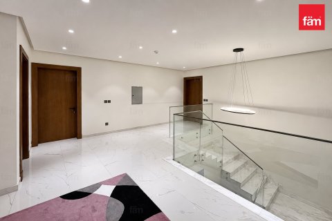 Villa in Al Furjan, Dubai 6 bedrooms, 612.3 sq.m. № 118274 - photo 27