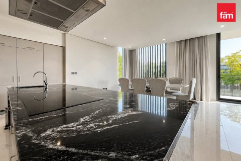 Villa in Al Furjan, Dubai 6 bedrooms, 612.3 sq.m. № 118274 - photo 15