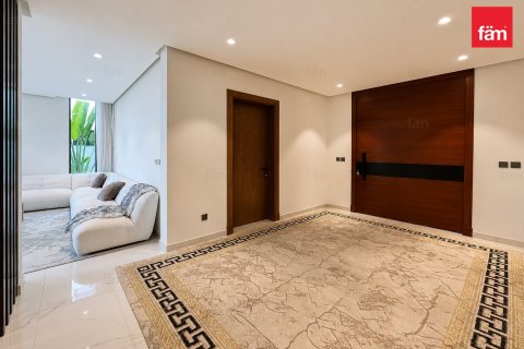 Villa in Al Furjan, Dubai 6 bedrooms, 612.3 sq.m. № 118274 - photo 4
