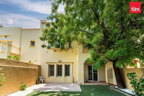 Villa en Dubai, 3 dormitorios, 254.8 m², № 118280