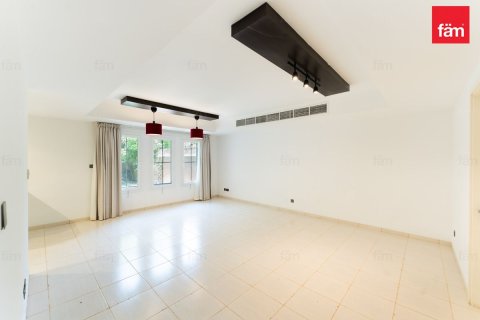 Villa en Dubai, 3 dormitorios, 254.8 m², № 118280 - foto 11