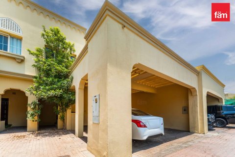 Villa en Dubai, 3 dormitorios, 254.8 m², № 118280 - foto 21