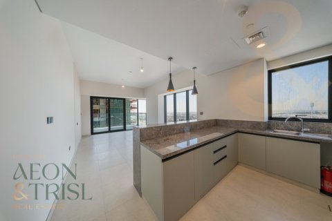 Купить квартиру в Дубае: 2 спальни, 105м², № 62498 - фото 2