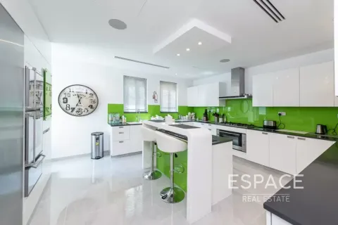 Villa in Victory Heights, Dubai Sports City, Dubai 5 bedrooms, 539 sq.m. № 122423 - photo 6