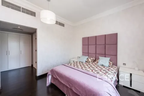 Villa in Victory Heights, Dubai Sports City, Dubai 5 bedrooms, 539 sq.m. № 122423 - photo 12